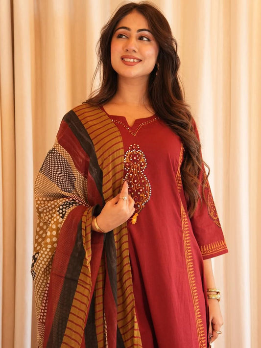 Premium Fine Cotton Handwork Kurti Pant Set with 100-100 Cotton Dupatta”