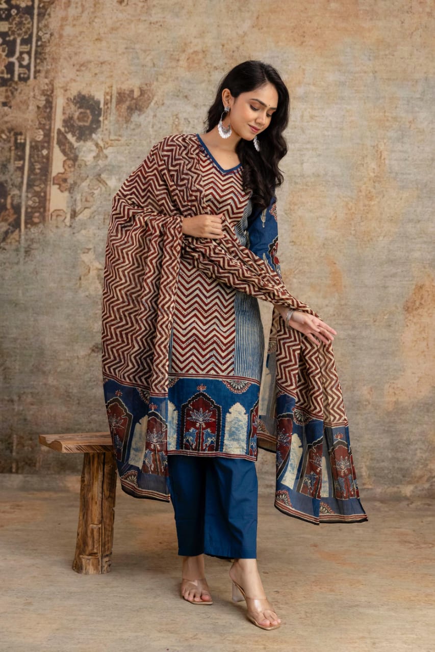 Comfortable Cotton 60-60 3-Piece Digital Print Suit Set for Women