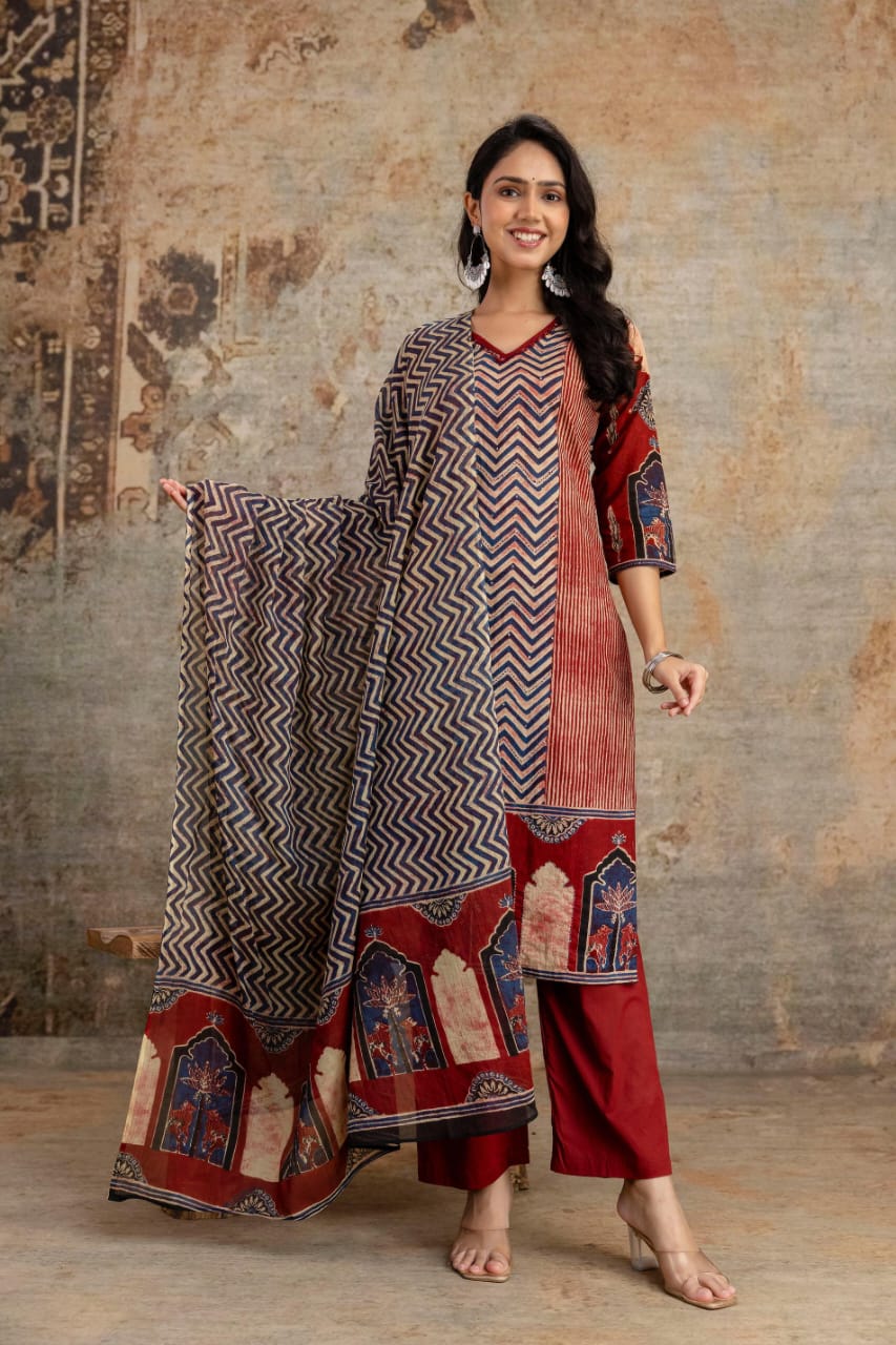 Comfortable Cotton 60-60 3-Piece Digital Print Suit Set for Women