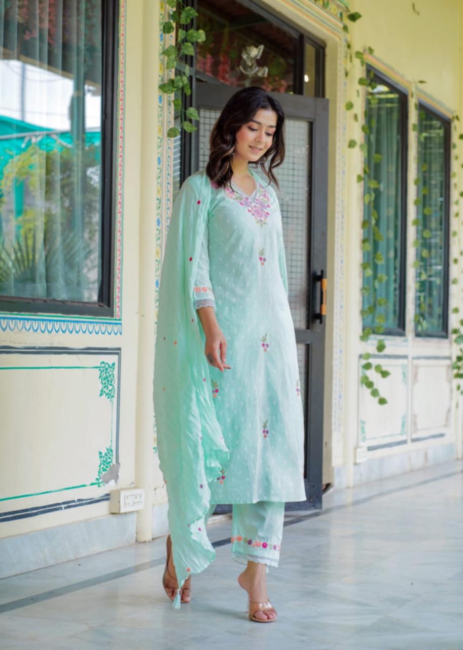 Elegant Embroidered Kurta Set with Dupatta