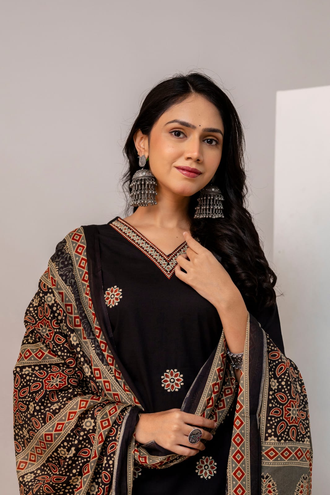 Elegant Cotton Embroidered work 3-Piece Suit Set with Pocket (Size 38–46)