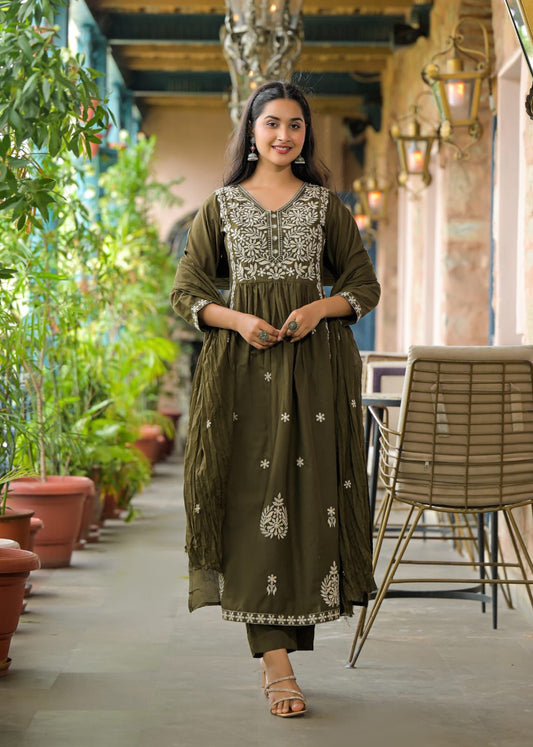 Traditional Anarkali Suit Set with Floral Embroidery 3pec set