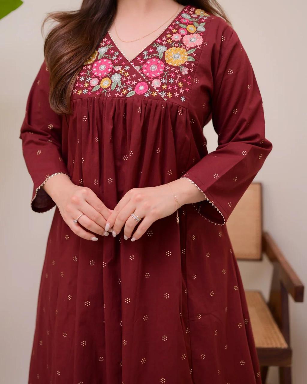 Classic Wardrobe Kurta Pant Suit for Festive Gatherings