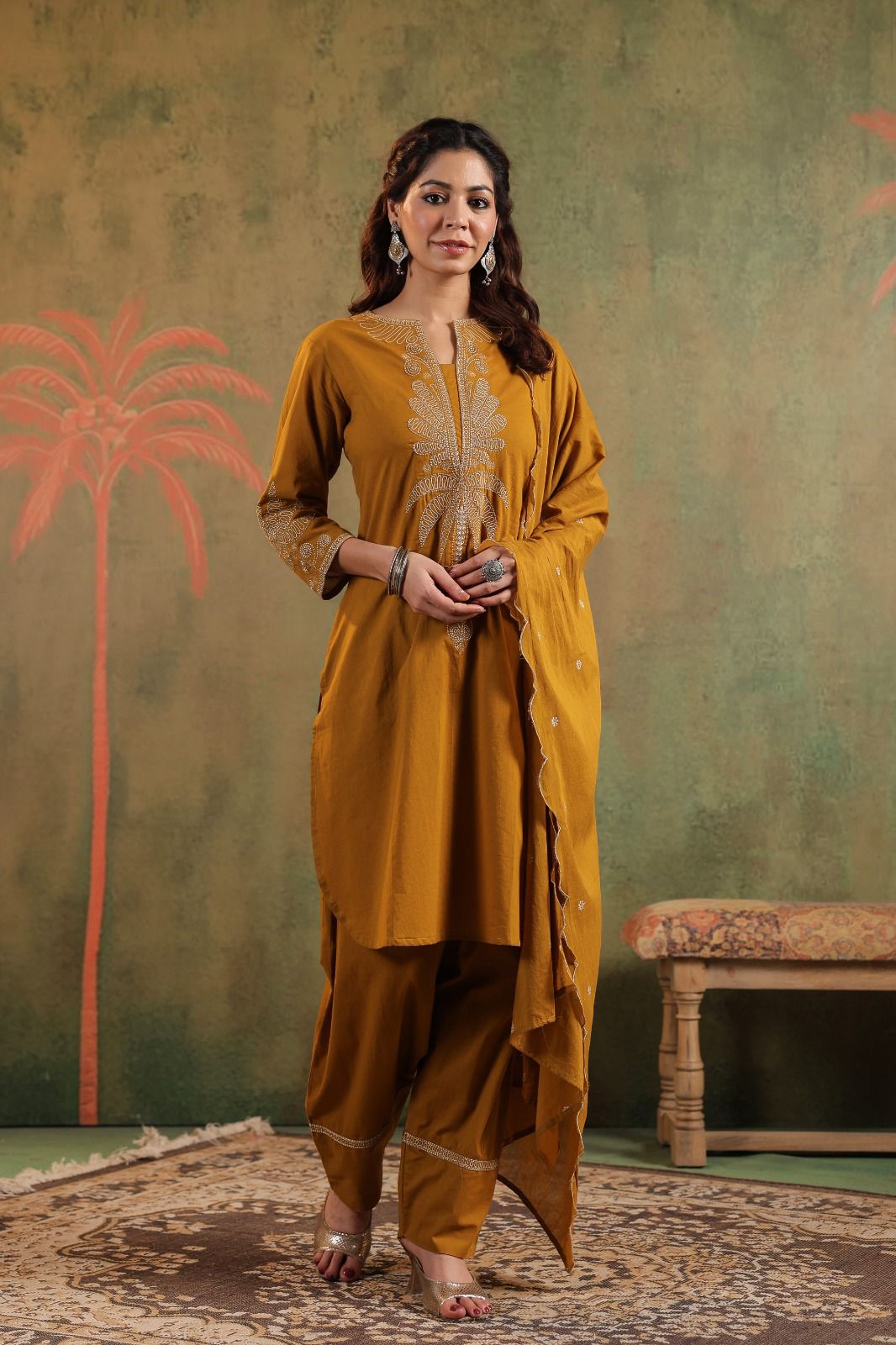 Women’s Ethnic Wear Farsi Salwar Set – Embroidered 3-Piece Collection