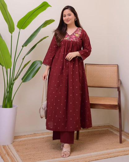 Classic Wardrobe Kurta Pant Suit for Festive Gatherings