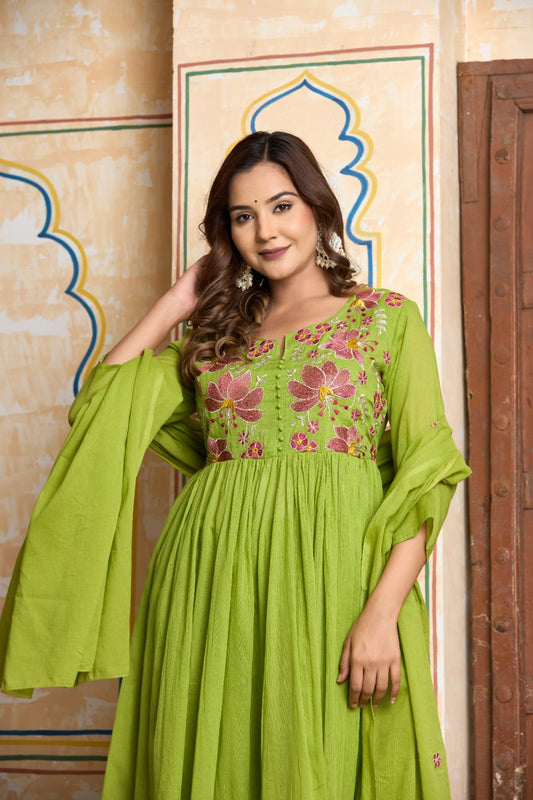 Breathable Mul Mul Cotton Suit Set – Green Embroidered Elegance